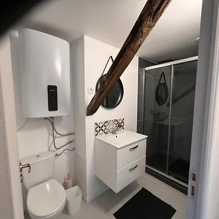 Elie Cosy Et Lumineux, 5 Min Gare