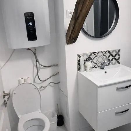 Elie Cosy Et Lumineux, 5 Min Gare