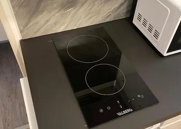 Elie Cosy Et Lumineux, 5 Min Gare